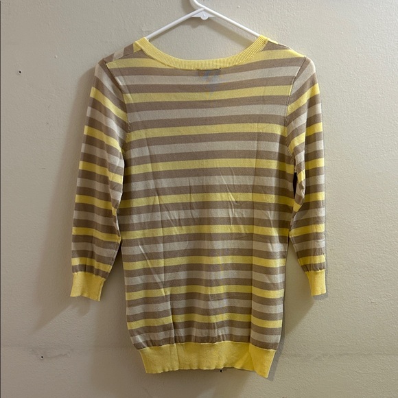 The Limited Yellow and Cream V-Neck Sweater - Picture 8 of 9